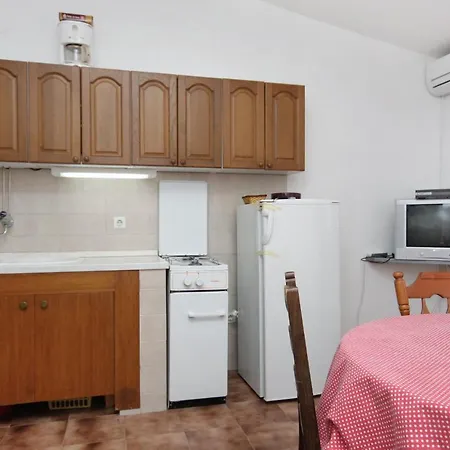 Nemira 5884b Apartment